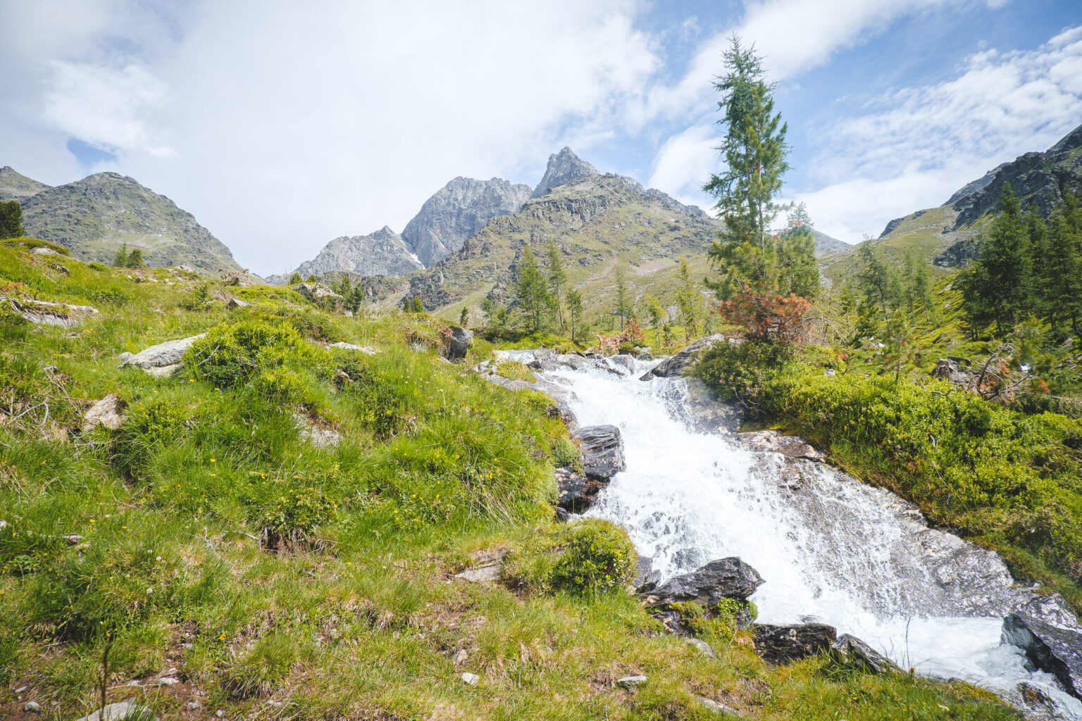 Szlak do Hochschober Hutte i Hoher Prijakt w Alpach